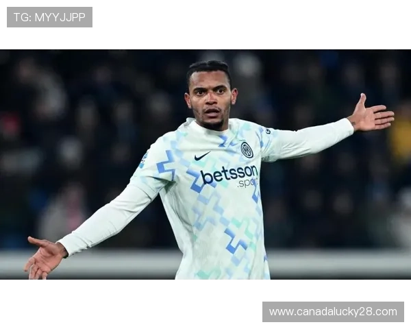 阿坎吉期待英超进球更多，计划尝试新发型