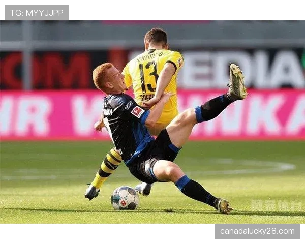 通讯：回顾帕德博恩重返德甲首个赛季的关键战役与挑战